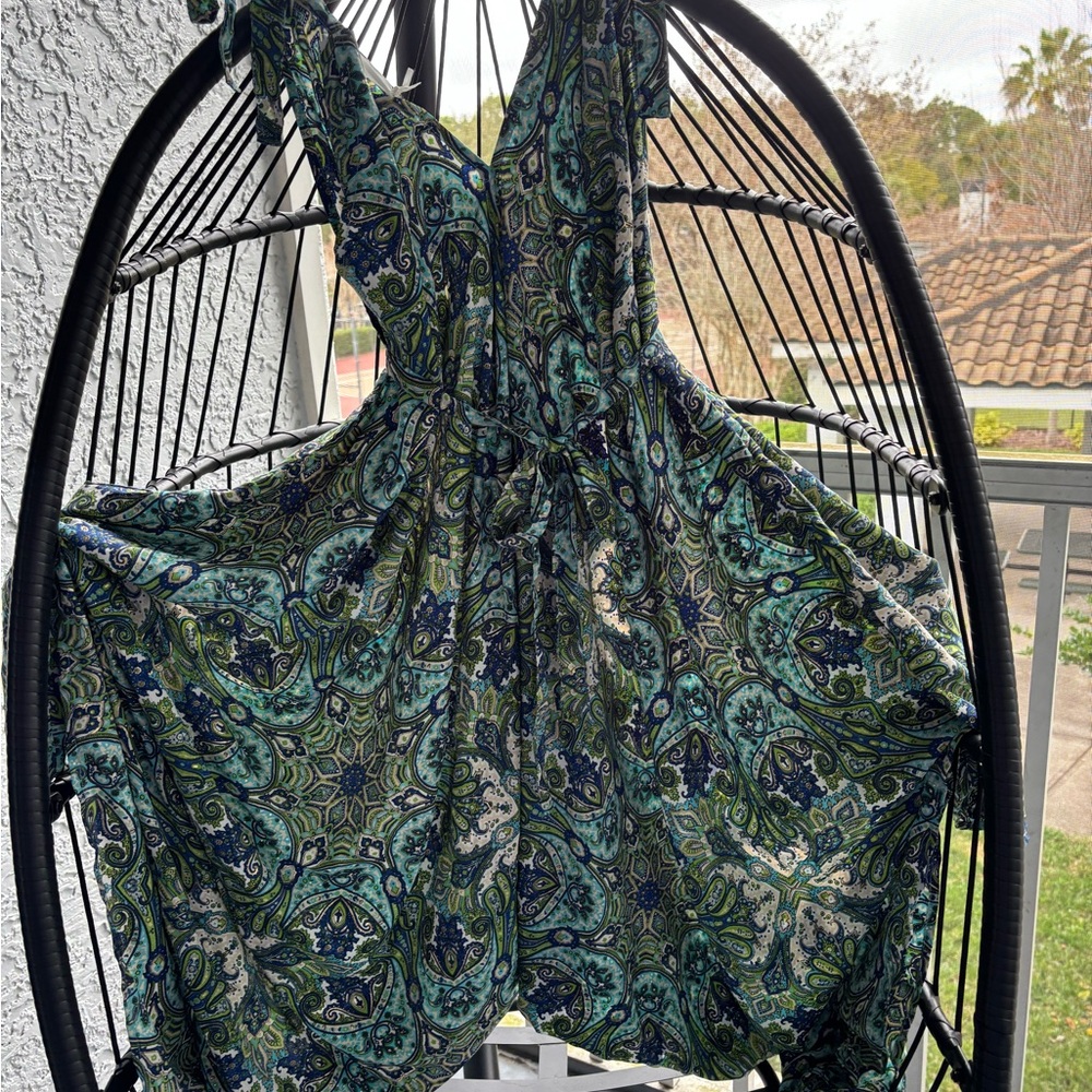 Chic Paisley Maxi Dress in Blue and Green